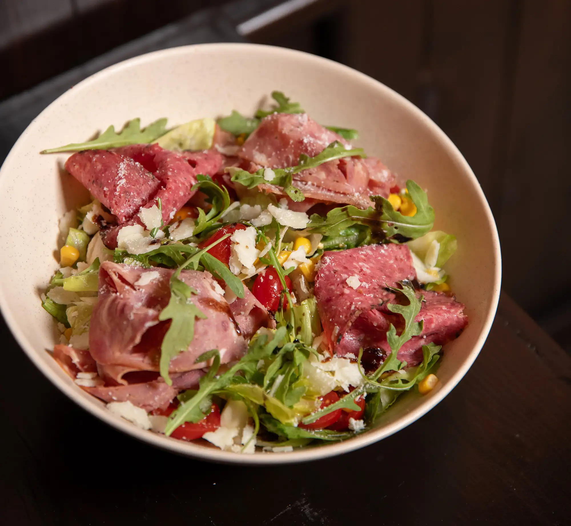 Salade fraîcheur à la charcuterie halal